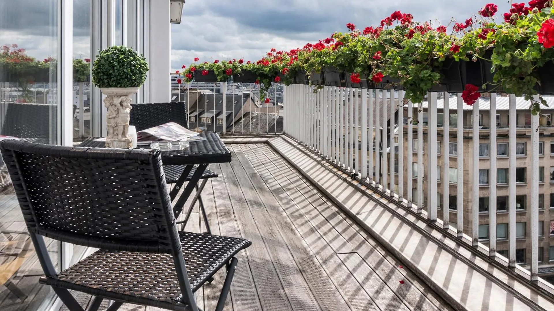 The Queen Luxury Apartments - Villa Fiorita Lussemburgo 0*,